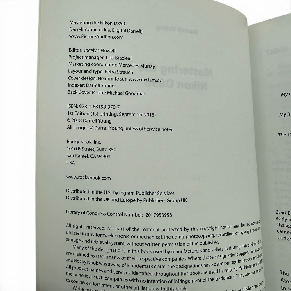 Books - Picture 5 of 10